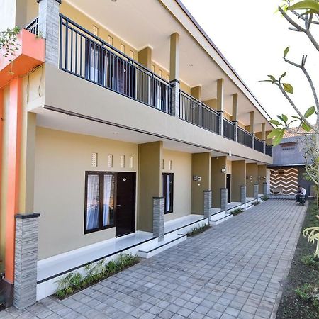 Reddoorz Plus Near Jalan Imam Bonjol Denpasar Seminyak Extérieur photo